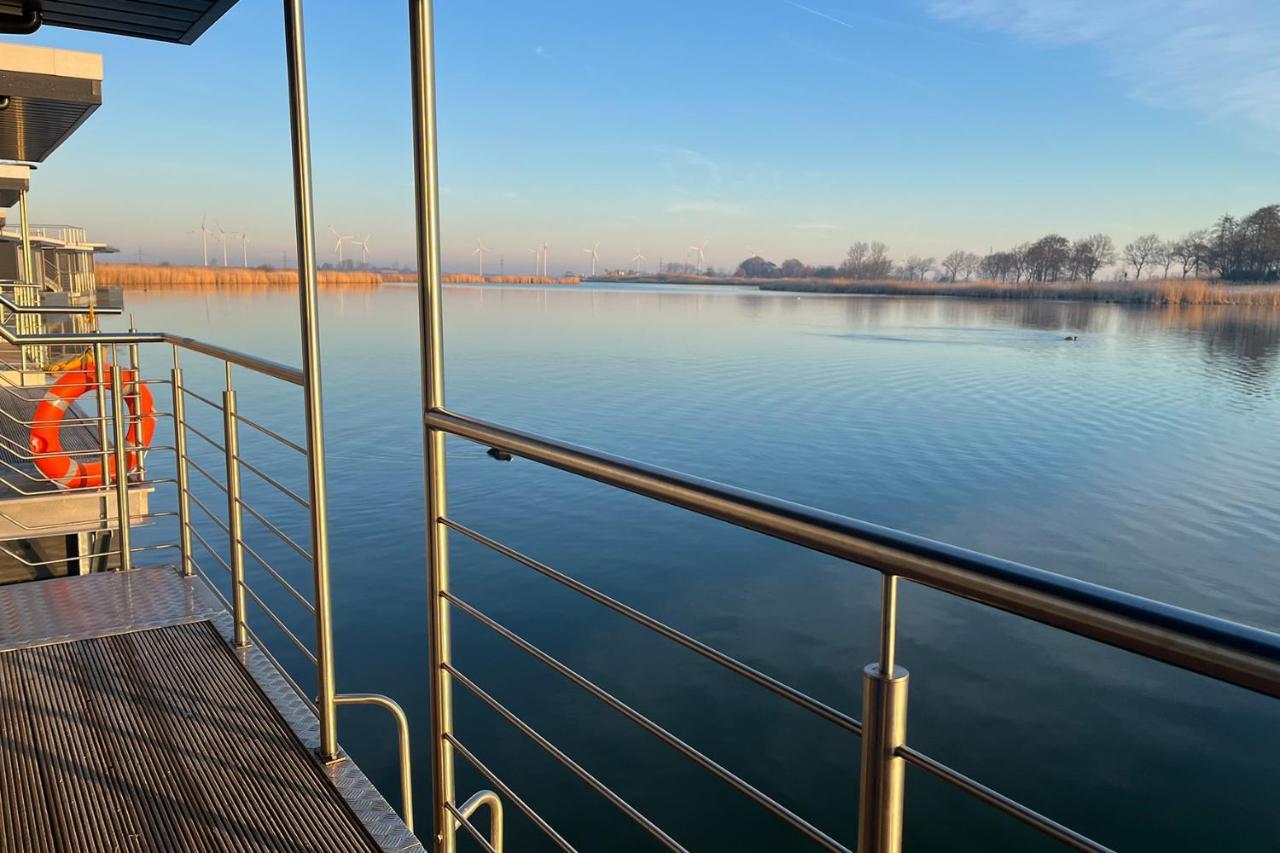 Hausboot Der Frieslaender Im Wangermeer شيلينغ المظهر الخارجي الصورة